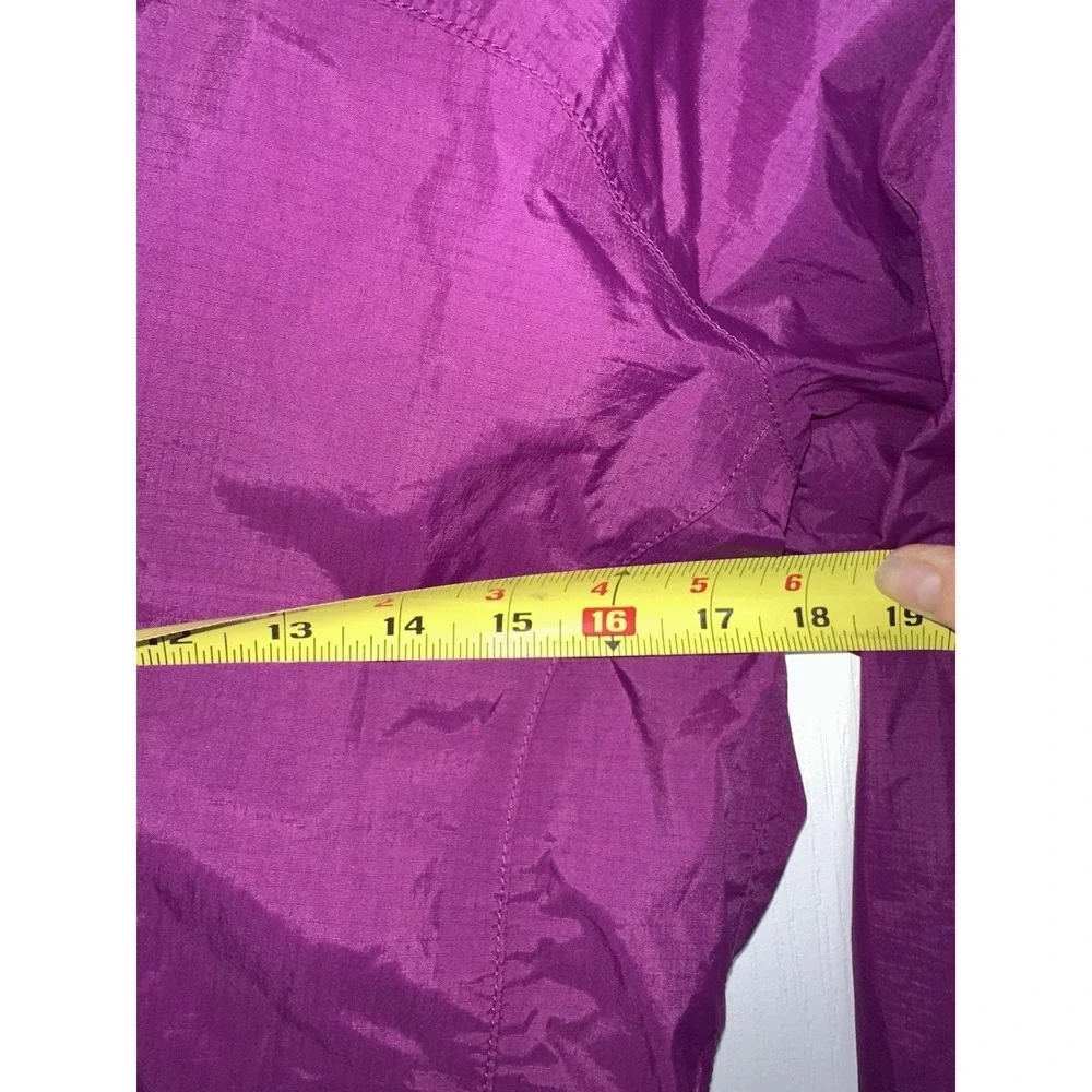 The North Face HYVENT Rain Jacket Girls 18 XL Nylon Waterproof Lightweight Hood‎